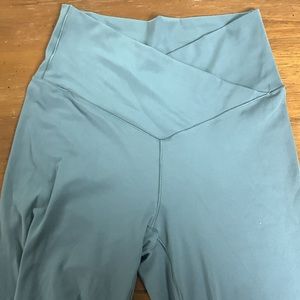 aerie turquoise/green legging’s flare